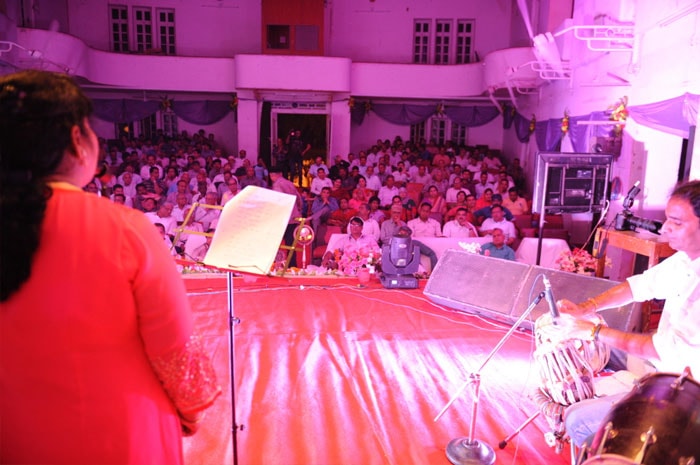 Keyboard Class For Woman